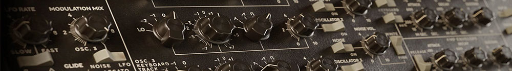 close-up photo of a piano keyboard