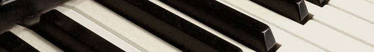 close-up photo of a piano keyboard